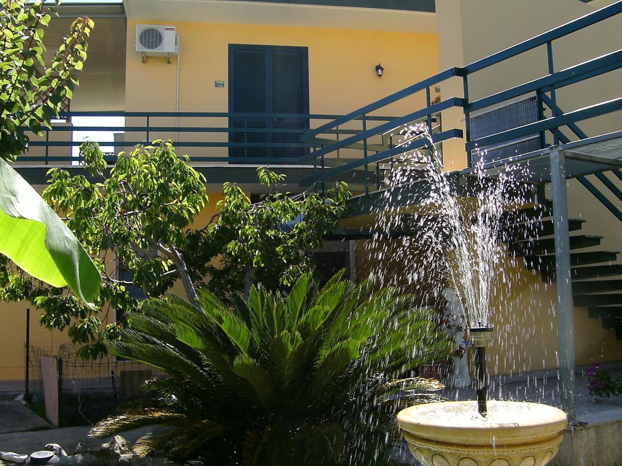 Vento Dell'Est Bed and Breakfast San Cataldo  Buitenkant foto