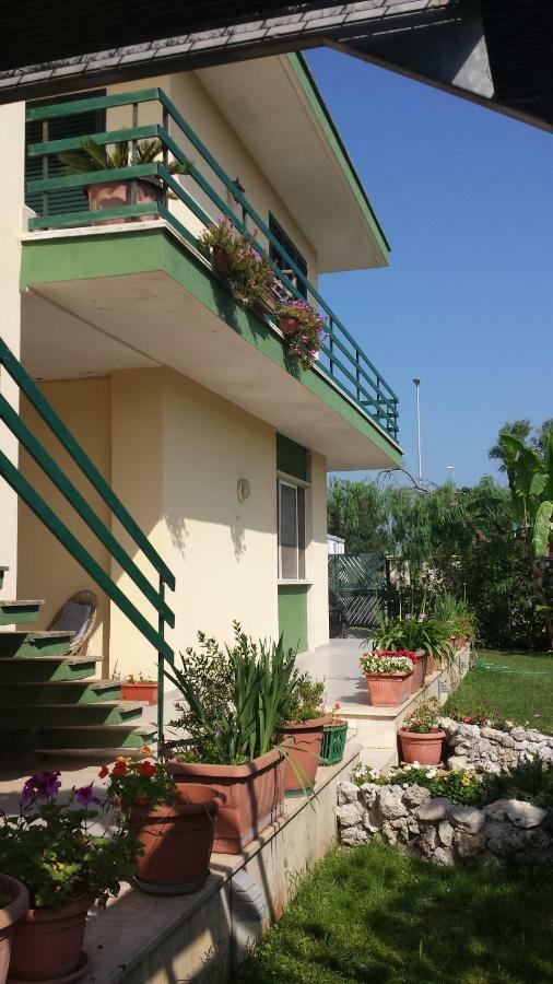 Vento Dell'Est Bed and Breakfast San Cataldo  Buitenkant foto